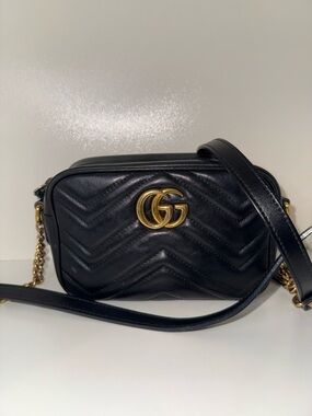 Gucci Black Chevron GG Marmont Crossbody Bag with Gold Hardware - Authentic